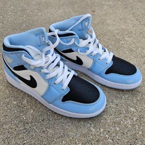 Nike Air Jordan 1 Mid Ice Blue Black White UNC Shoes 555112-401 GS 6.5Y & Box